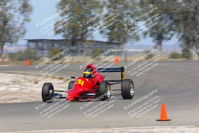 media/May-01-2022-CalClub SCCA (Sun) [[03a481c204]]/Group 6/Qualifying (I5)/